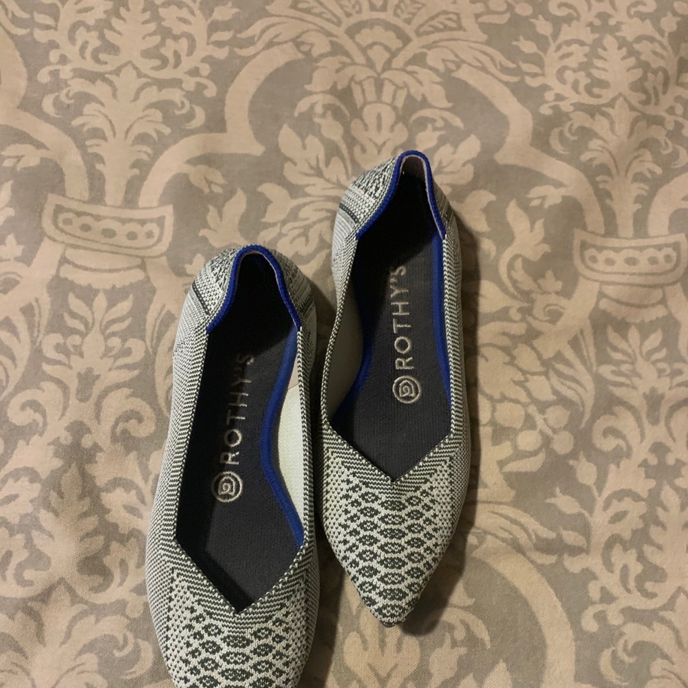 Rothy’s pointed flat